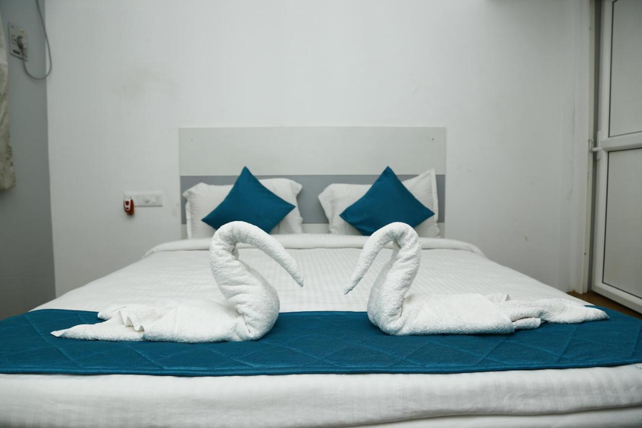 The Base Inn Пондичерри Экстерьер фото